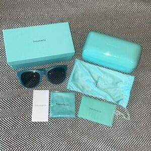 NWT Tiffany & Co. sunglasses in signature Tiffany color